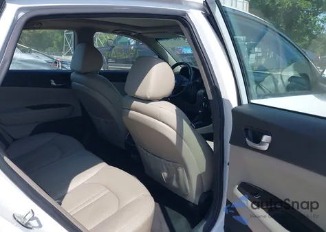 2018 Kia Optima Ex z USA, uszkodzony, nr VIN 5XXGU4L36JG203331